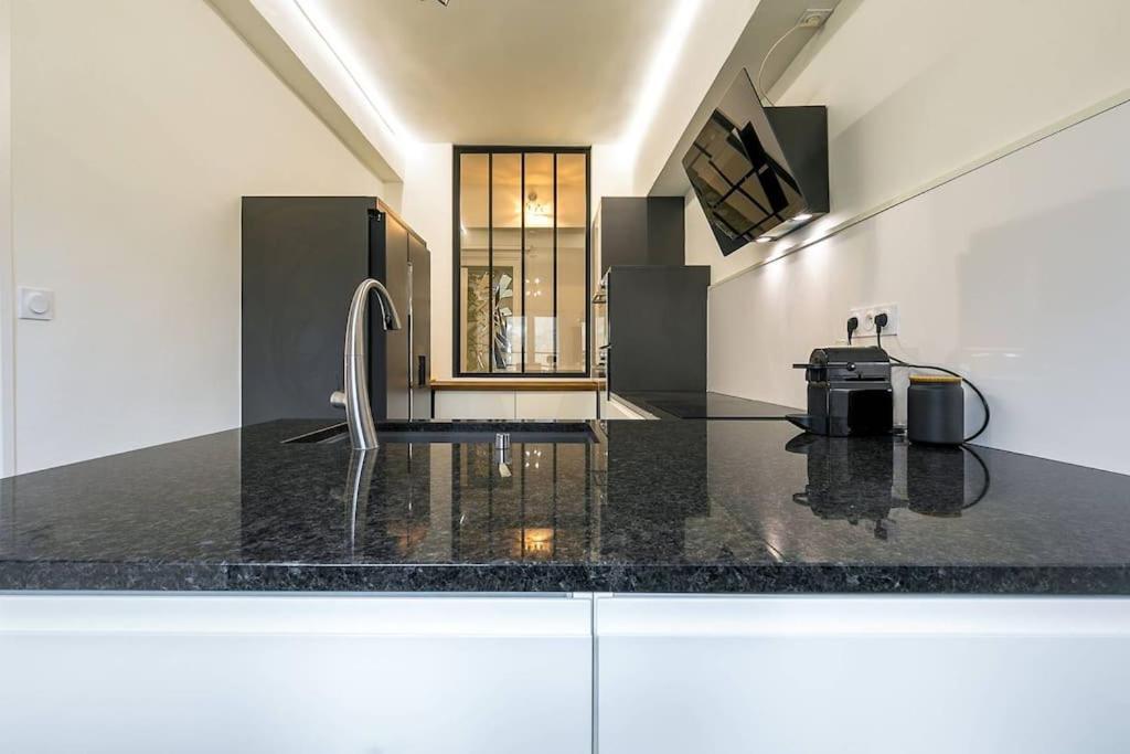 Le Hardi Apartment Dijon Bagian luar foto